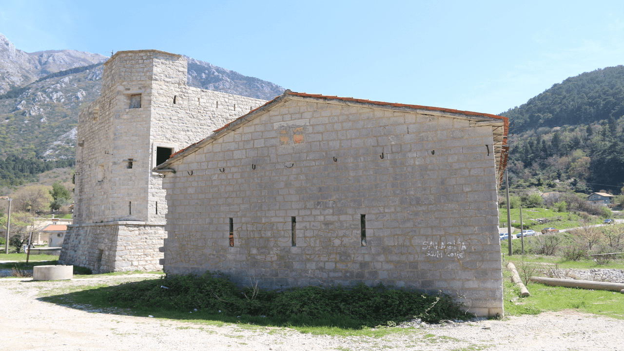 Trojica fort